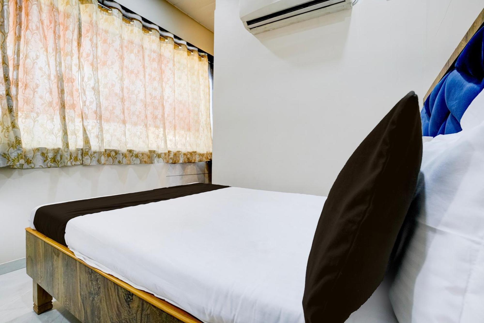 Super Hotel O Divine Fine Dine Lodging And Boarding Kalyān المظهر الخارجي الصورة